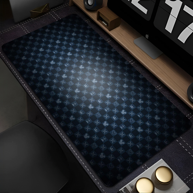 Schwarz Und Weiß Anime Desktop – Laptop Accessories Nearby Bewertung und Preis